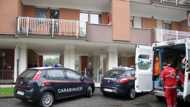Collegno: uomo uccide la moglie a coltellate davanti al figlio 16enne