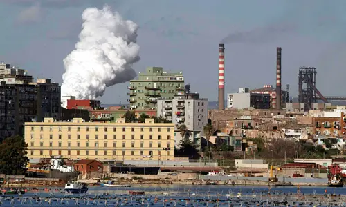 Ilva: morto per melanoma, la figlia accusa lo stabilimento