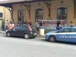 Delle Chiaie a Cosenza: scontri tra polizia e manifestanti. Un ferito