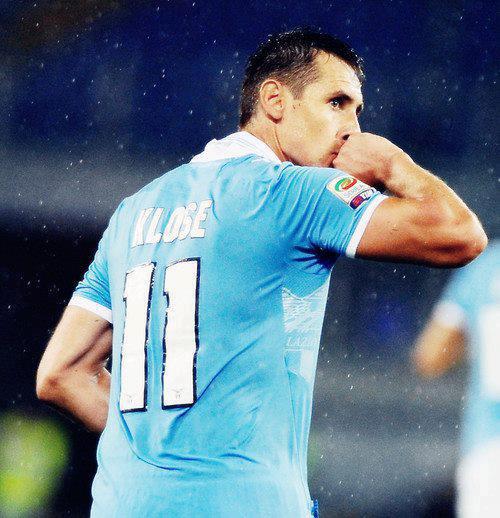 Miroslav Klose: una lezione di sportività