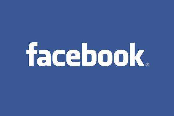 Messaggi privati di facebook visibili sui profili degli utenti