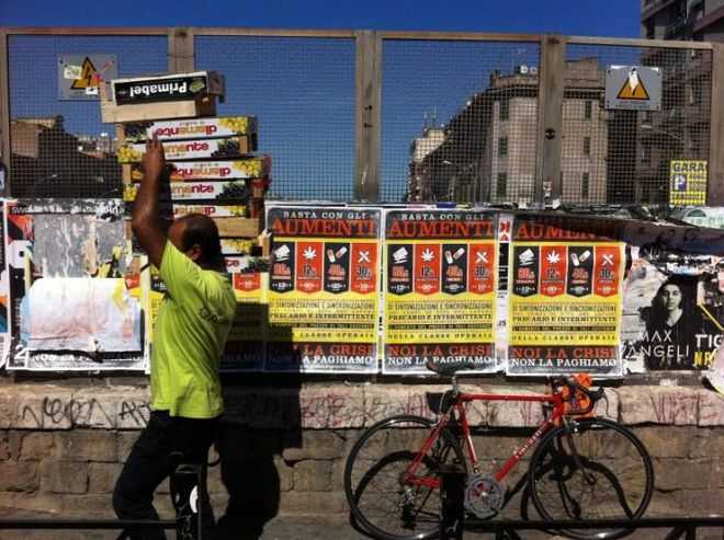 Roma: manifesti contro l'aumento dei prezzi della droga