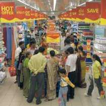 India: milioni di persone in sciopero contro le grandi catene di supermercati