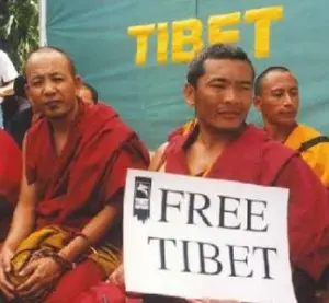 Monaco tibetano ucciso dalla polizia cinese