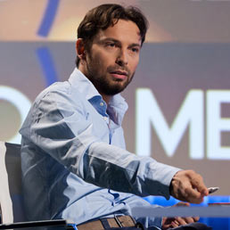 Movimento 5 Stelle, Favia minacciato: "Andrebbe sgozzato"