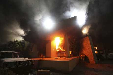 Pakistan: incendio in una fabbrica, perdono la vita 300 operai