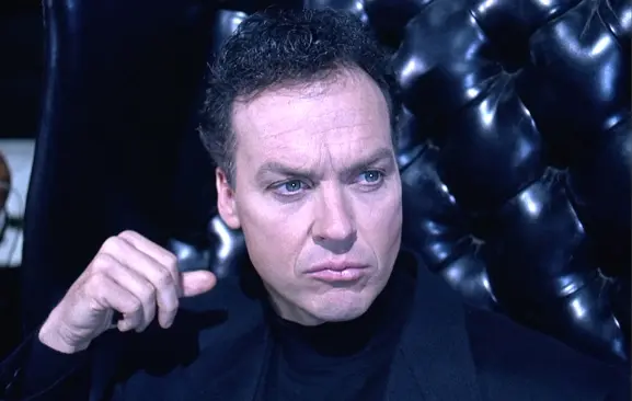 Remake di RoboCop: fuori il Dottor House, c'e Michael Keaton