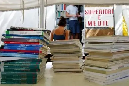 Scuola, dal Comune contributi solo a famiglie in difficoltà
