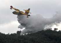 Fiamme in boschi Sila, colpito comune di Longobucco, in direzione di Lorica