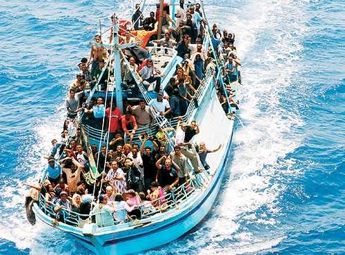 Lampedusa, quasi 400 migranti in un giorno