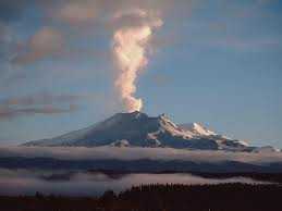 Nuova Zelanda: il vulcano Tongarino si risveglia dopo 115 anni