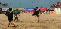 Beach Soccer: vittoria e primato nel girone B per la Colosseum