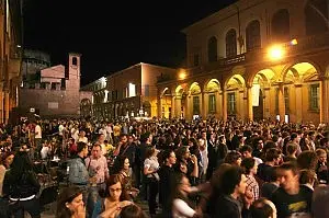 Movida bolognese, il Tar dà ragione ai comitati antidegrado