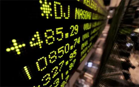 Attesa per l'apertura dei mercati finanziari. La Grecia torna a fare paura