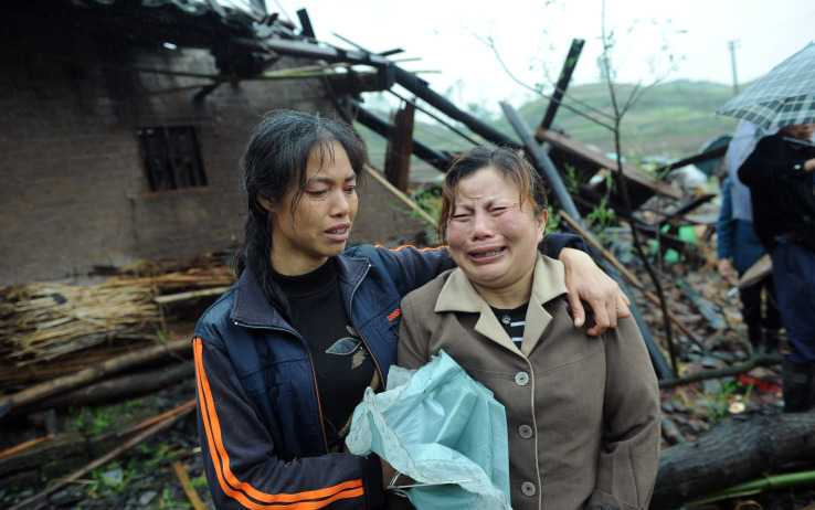 Cina, emergenza maltempo: le peggiori piogge degli ultimi sessant'anni, sale il numero delle vittime
