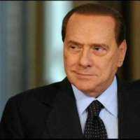 Berlusconi pronto a ricandidarsi. "Torno per salvare il Pdl"