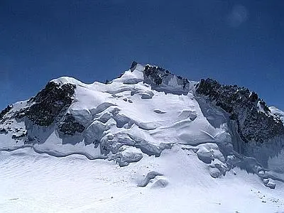 Tragedia del Monte Bianco, i morti salgono a nove