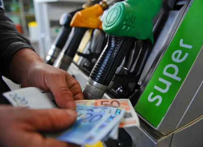 Interrogazione parlamentare sui prezzi del carburante sulla Salerno-Reggio Calabria