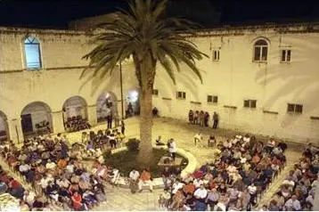 "Il Pipistrello" di Johann Strauss figlio al Conservatorio Nino ROTA di Monopoli