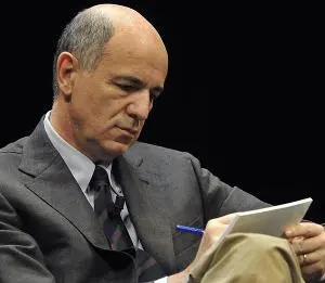 Corrado  Passera "indagato"