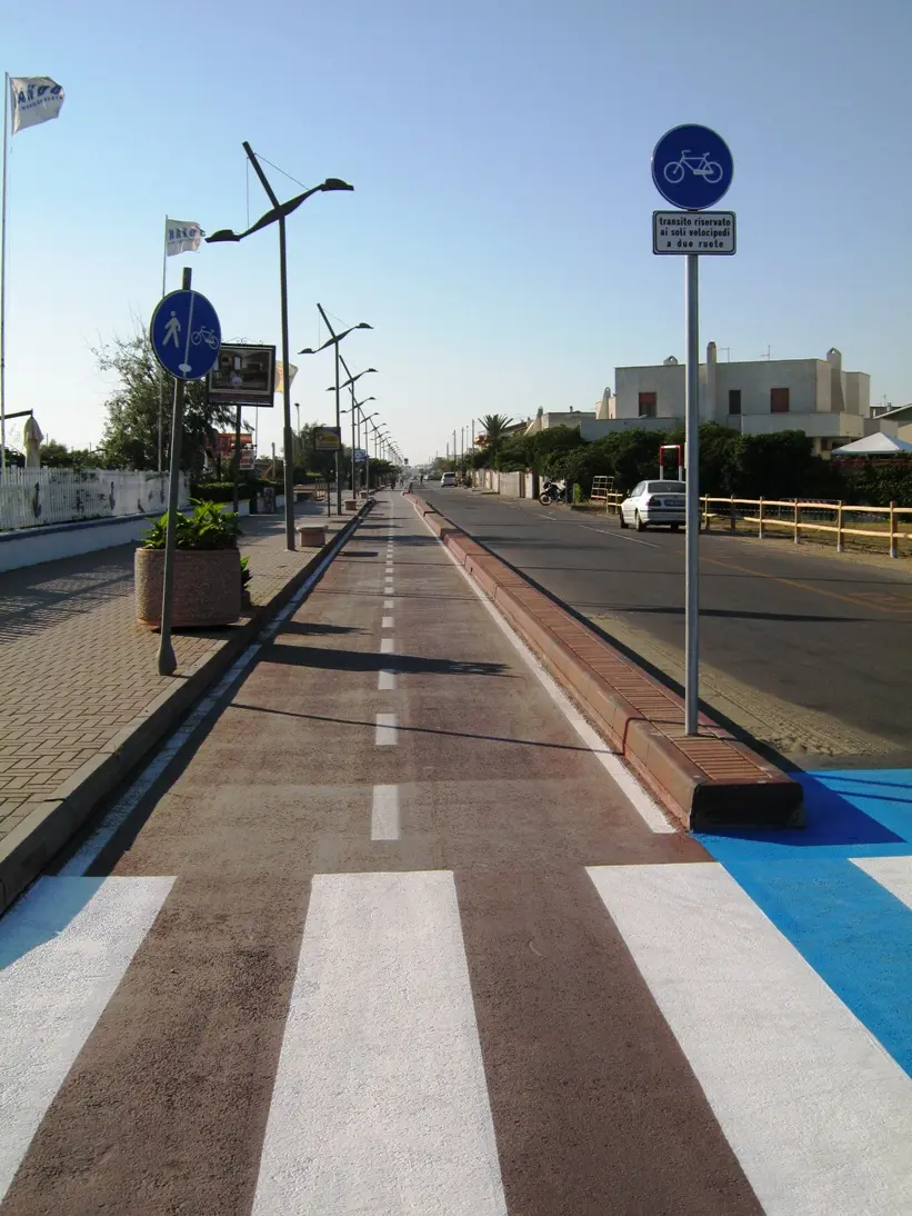 Aperta la nuova pista ciclabile a Tarquinia Lido