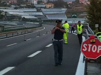 Ancora avvolta nel mistero la morte di una ventiquattrenne di Sanremo sull'Autofiori