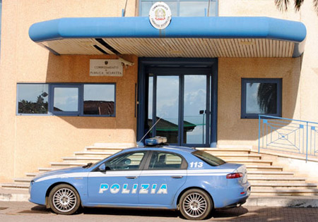 Lamezia Terme: un uomo è stato salvato dalla Polizia da un tentativo di suicidio