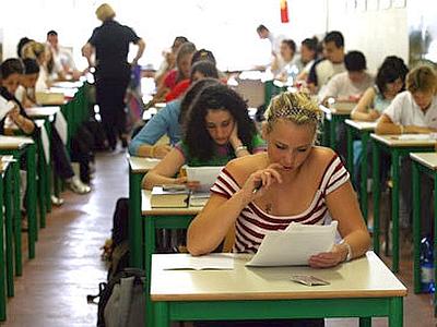 Esami di maturità per 500 mila ragazzi. Oggi il tema di italiano