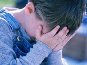 Percosse e umiliazioni a bimbi, arrestate due maestre nel Crotonese