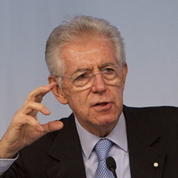 Monti, "Governo ha perso appoggio poteri forti"