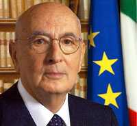 Il Presidente Napolitano tra i terremotati