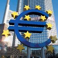 Crisi Eurozona: Bce-Ue preparano superpiano per salvare euro