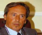 Gatto scrive ad Abramo: "Preoccupato per nomina Vincenzo Belmonte"