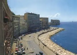 Napoli, 1 maggio di festa in città