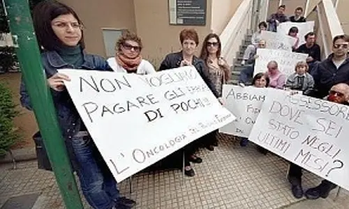 Policlinico di Palermo, dimissioni in massa per la chiusura di Oncologia mentre esplode la polemica