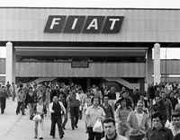 Fiat-Alfa Romeo: licenziamenti "all'americana" sbarcano a Pomigliano