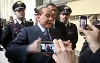 Processo Ruby, Berlusconi:"Travestimenti gare di burlesque"