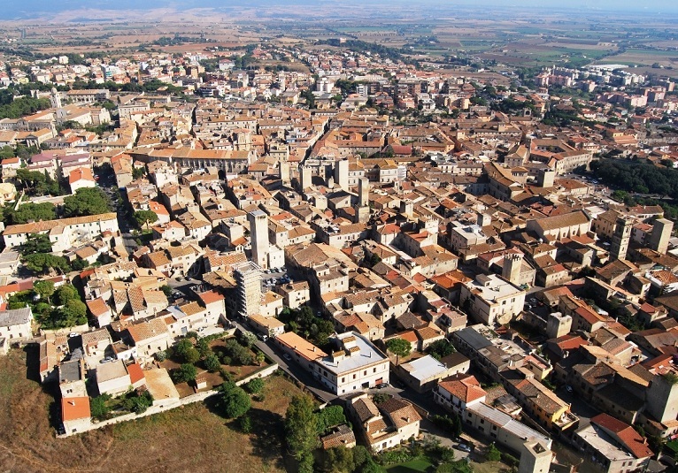Centro destra di Tarquinia spaccato