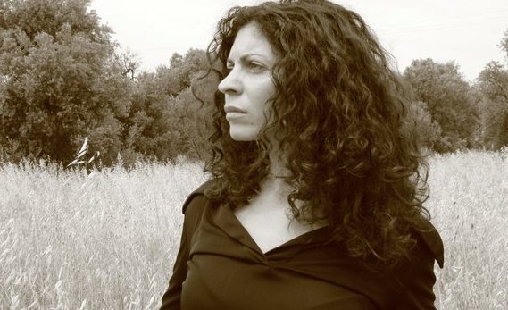 LA IANARA di Licia Giaquinto diretto e interpretato da Elisabetta Aloia