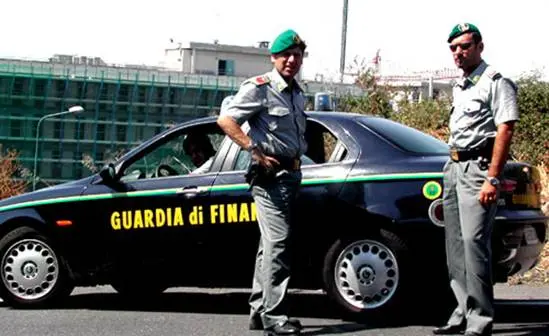 Ndrangheta: sequestrati dalla GDF beni per 3 MLN al clan Ruga-Metastasio