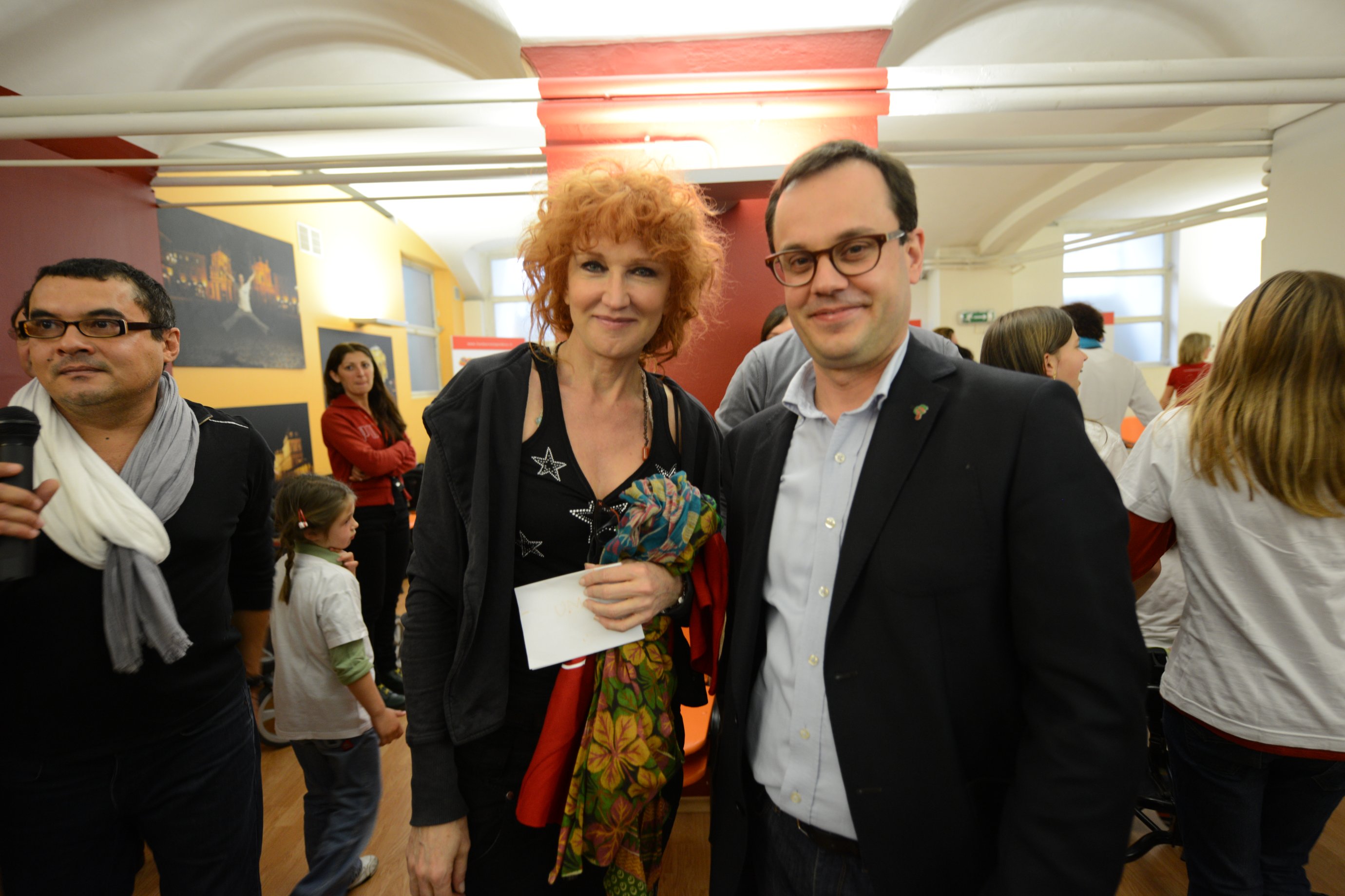 Fiorella Mannoia e il Projeto Axè incontrano i bambini di Fondazione Paideia