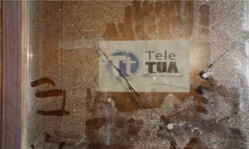 Doppia intimidazione in due giorni alla redazione di TeleTua. Solo vandalismo?