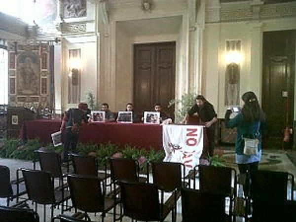 No Tav, blitz a Palazzo Marino