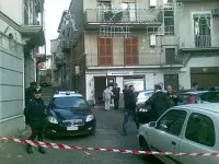 Nola, novantenne picchiata in casa in fin di vita