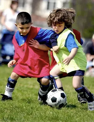 Giovani promesse, la Serie A alla ricerca di piccoli talenti con "Regalati un Sogno"