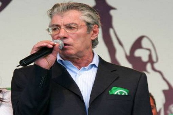 Bossi, "Lega da sola alle prossime amministrative"