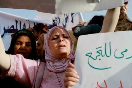 Egitto, domenica il verdetto per i 'test di verginità' subiti dalle donne di Piazza Tahrir