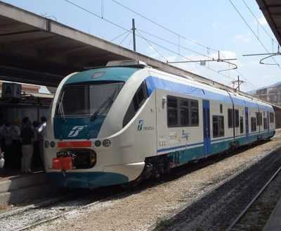 Laratta: "Moretti vuole raddoppiare il costo degli abbonamenti? Venga a fare un viaggio in treno"