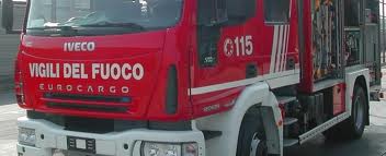 Fiamme in una scuola di Olbia: evacuati 600 studenti