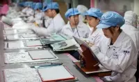 Nella fabbrica dell'IPad un operaio guadagna 1,78 dollari l'ora